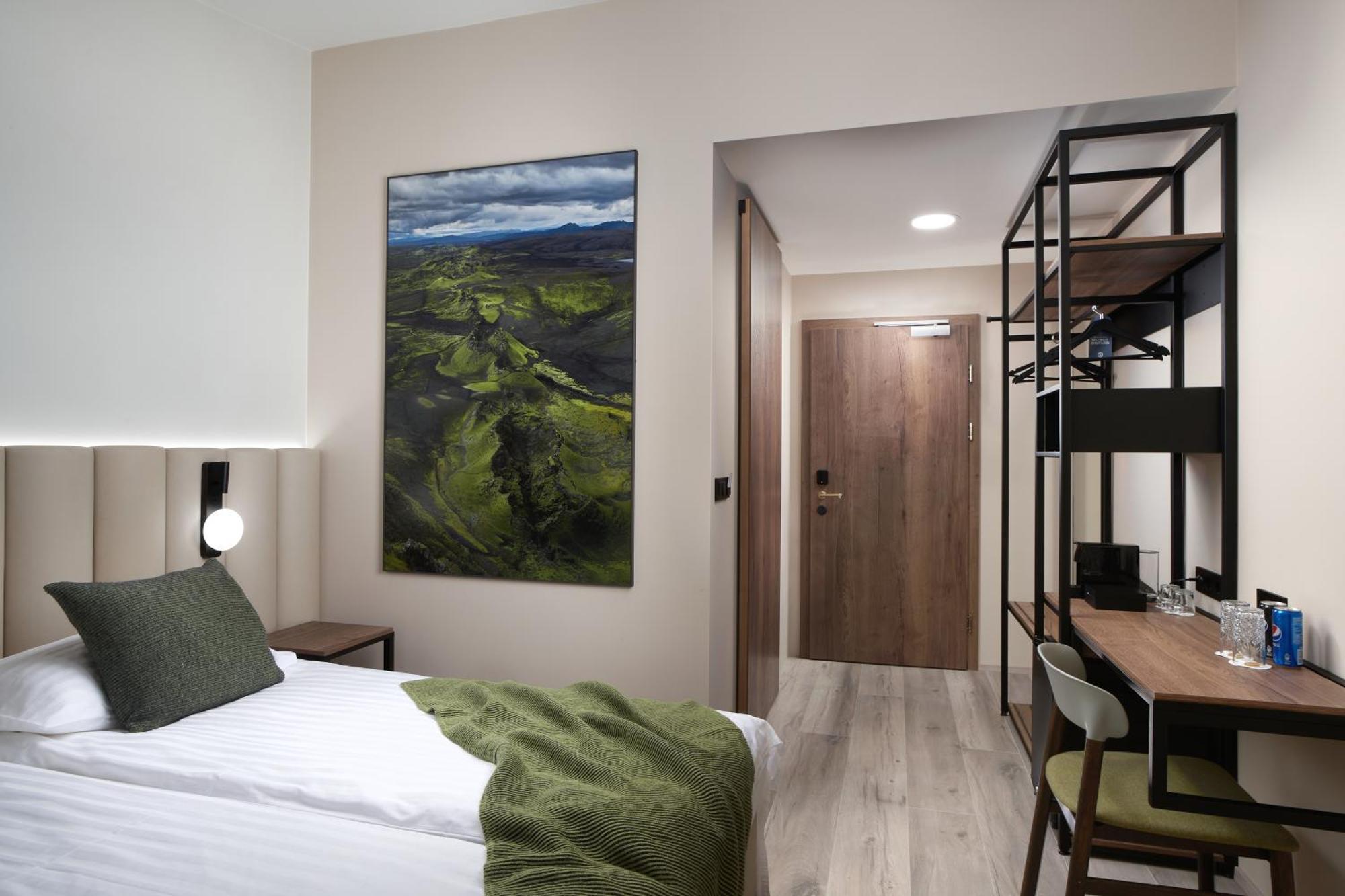 Hotel Klaustur Киркьюбайярклёйстюр Экстерьер фото